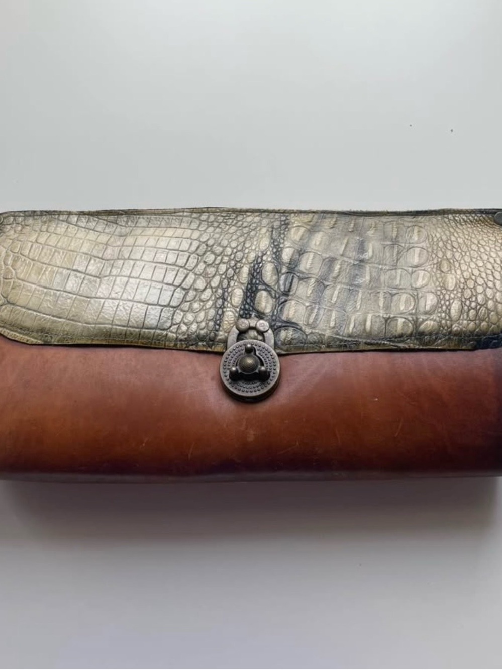 Lavazzon Hand Stitched Leather Clutch/Purse